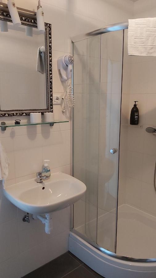 Guest House Dragic - Anex Zadar Ngoại thất bức ảnh