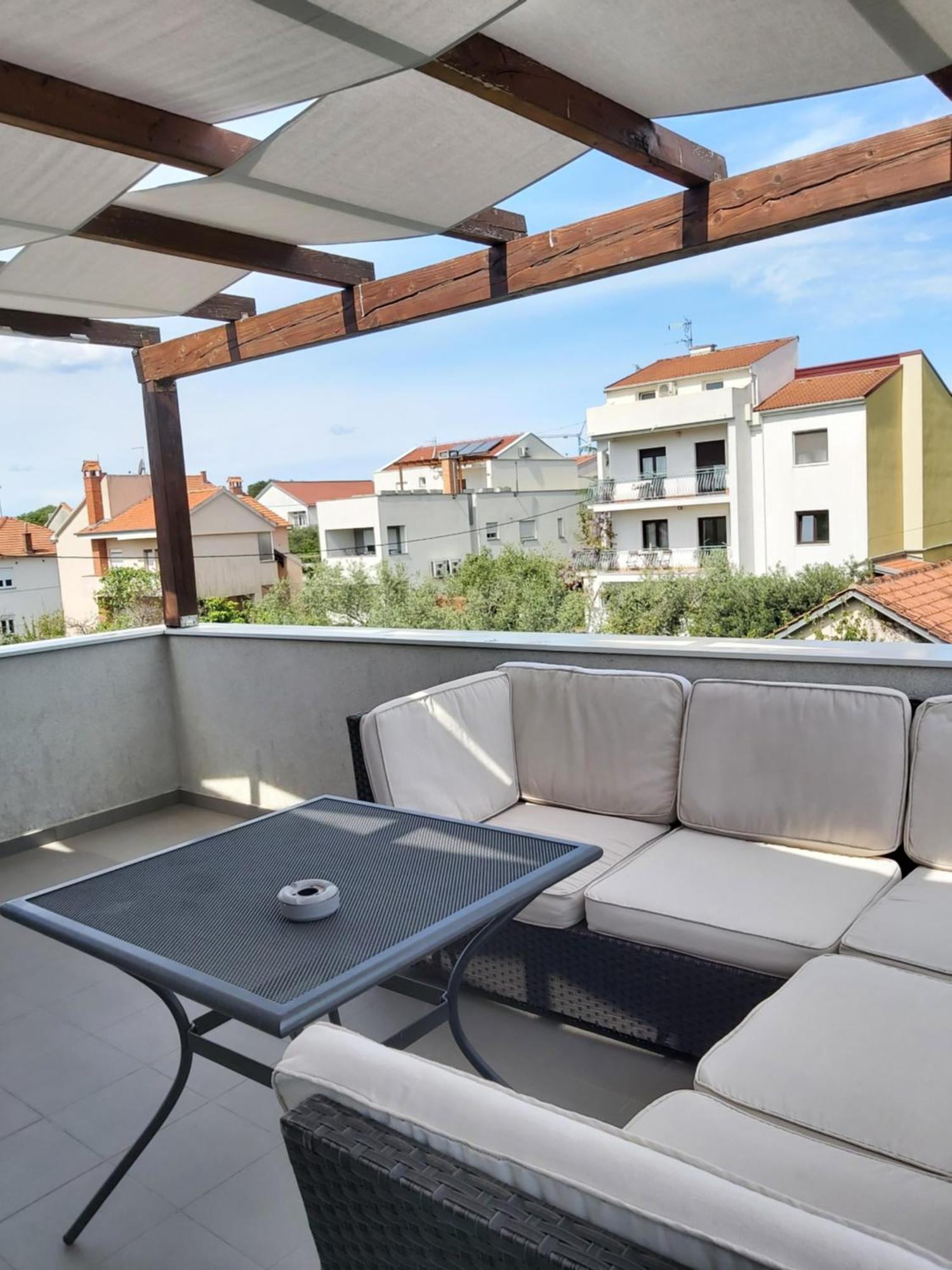 Guest House Dragic - Anex Zadar Ngoại thất bức ảnh
