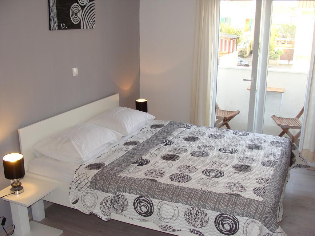 Guest House Dragic - Anex Zadar Phòng bức ảnh