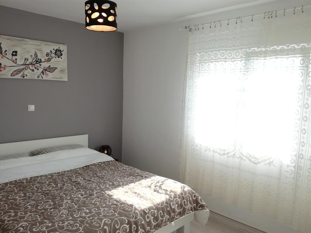Guest House Dragic - Anex Zadar Ngoại thất bức ảnh