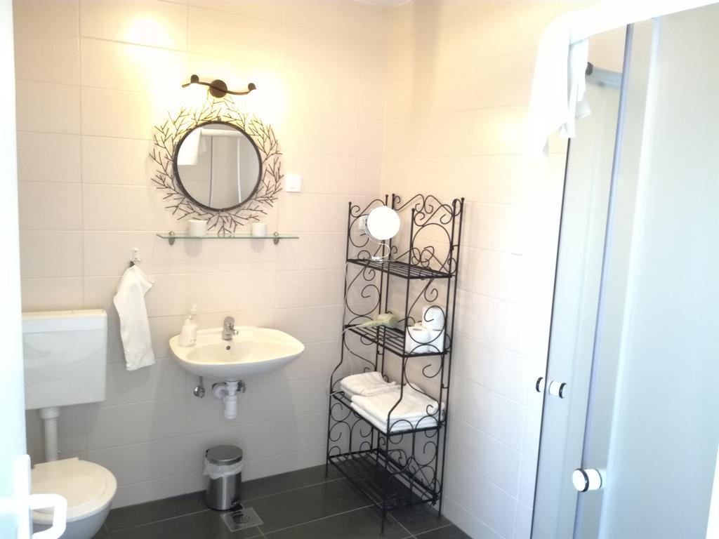 Guest House Dragic - Anex Zadar Ngoại thất bức ảnh